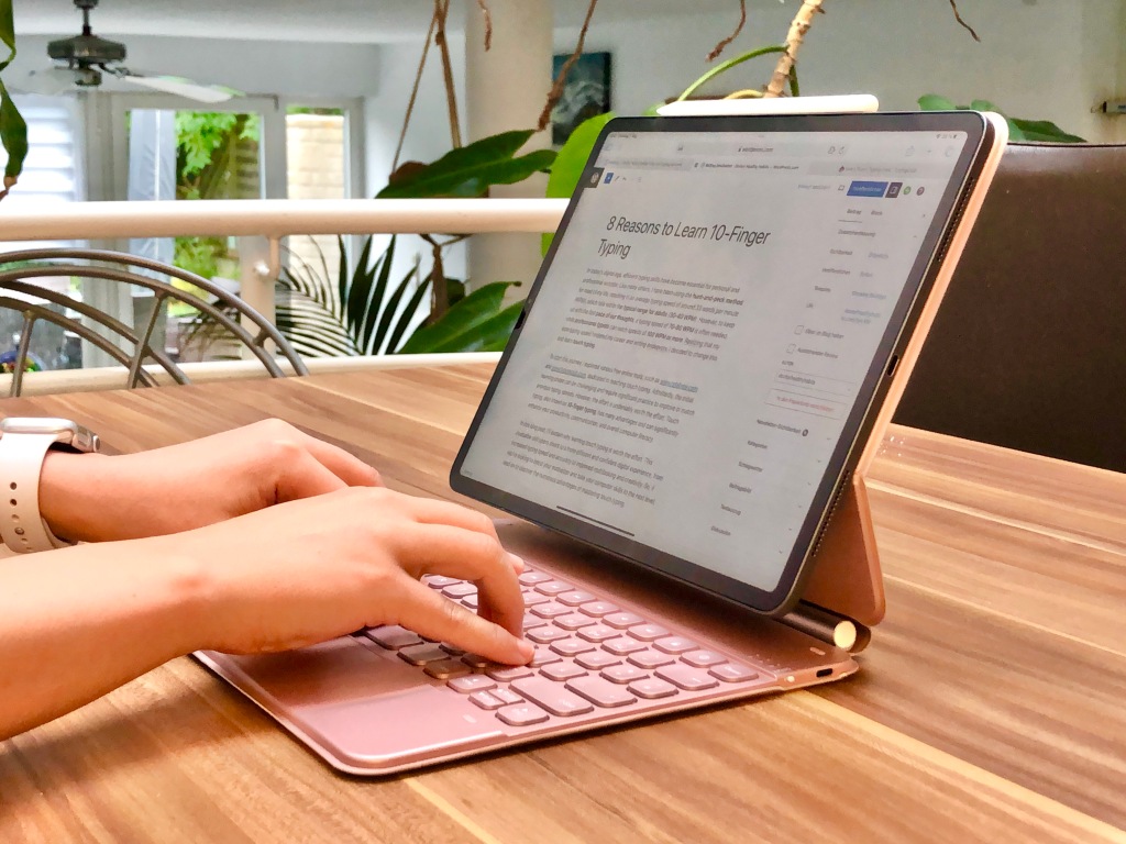 8 Reasons to Learn 10-Finger Typing